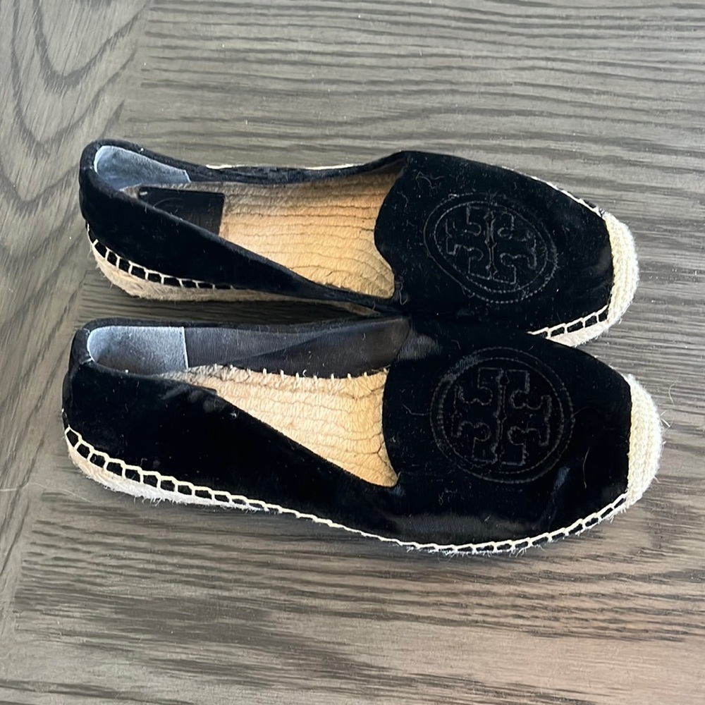 Tory Burch size 7 velvet espadrilles.
